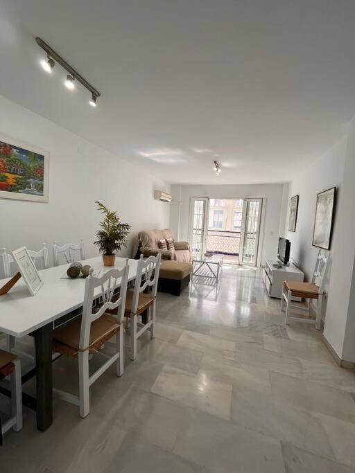Malaga Centro/Playa/Maria Zambra Apartment Екстериор снимка